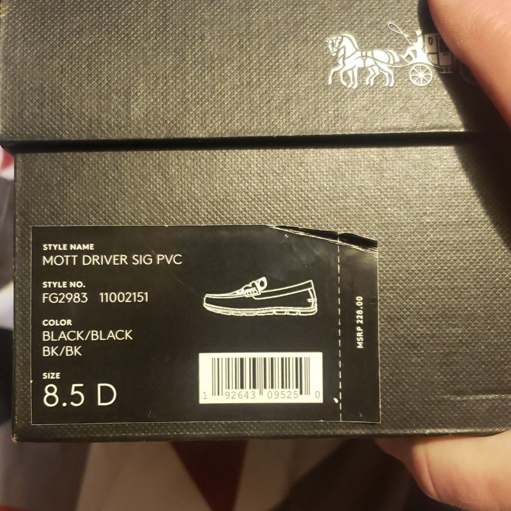 Shoes - Picture 4 of 4